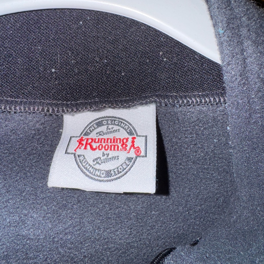 Running Room Performance Jacket - Picture 2 of 7